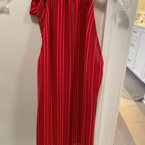 Never worn red Banana Republic top - Picture 2 of 3